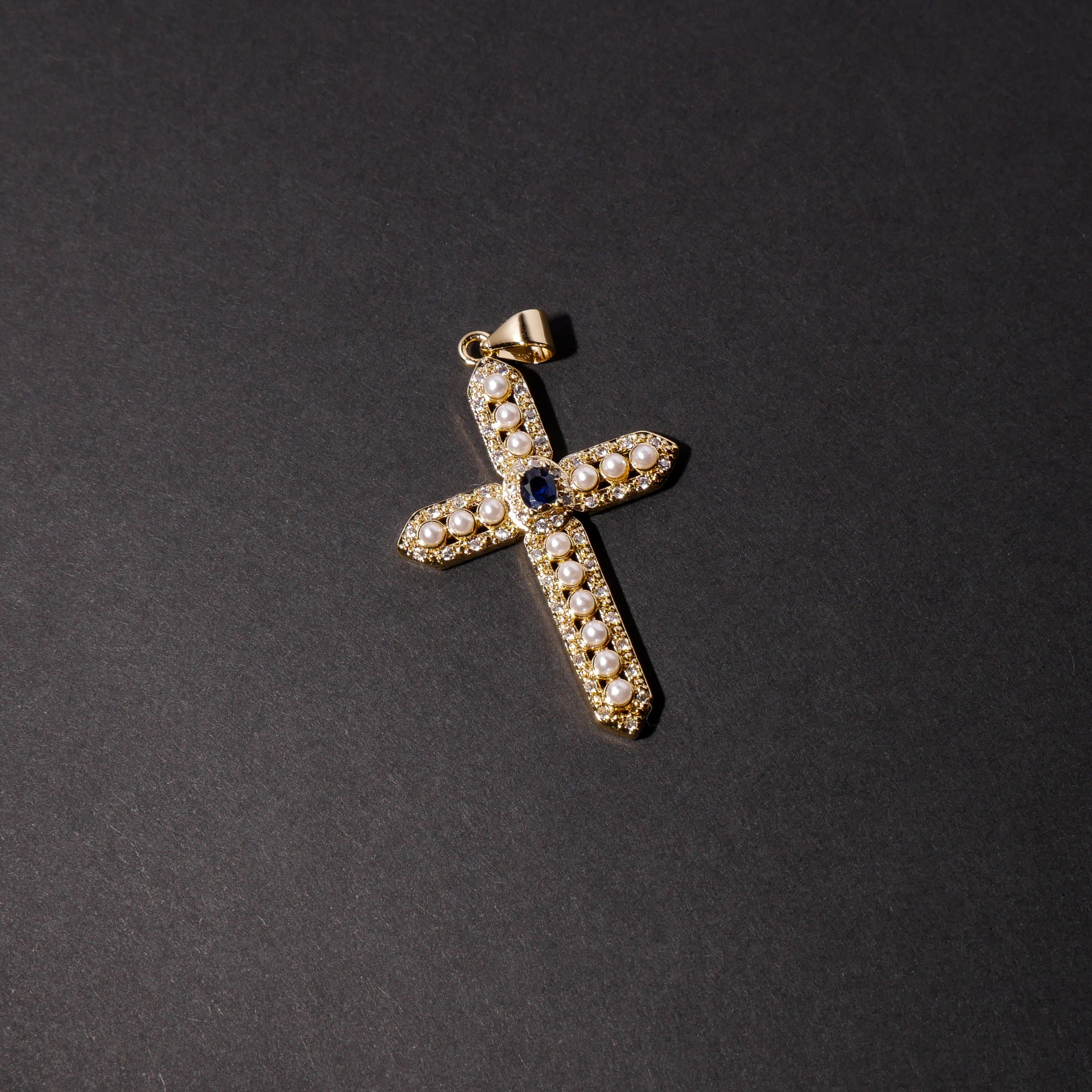 Vittoria Cross Pendant