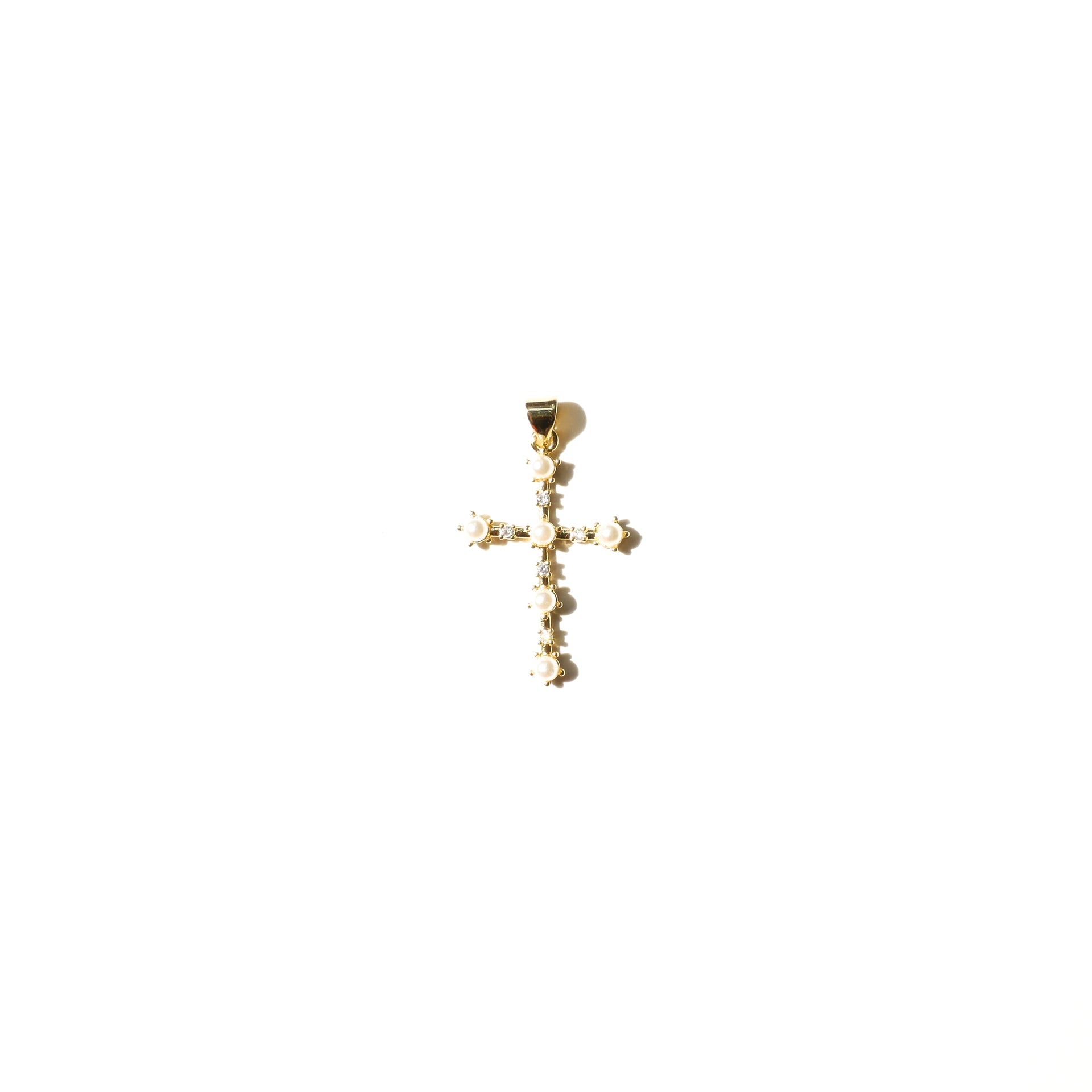 Vicci Cross Pendant